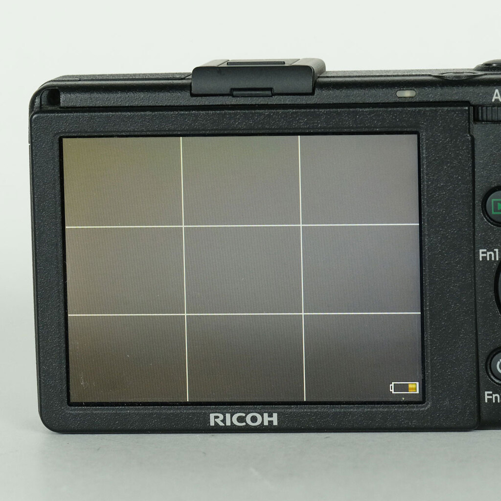 RICOH GR DIGITAL IIIの出品 | ONE SCENE（ワンシーン）