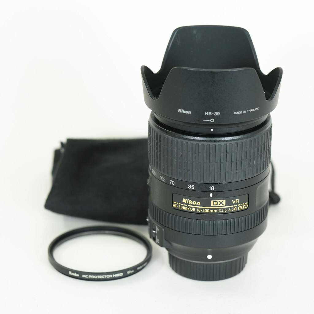 Nikon AF-S DX NIKKOR 18-300mm f/3.5-6.3G ED VR