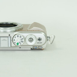 OLYMPUS PEN E-PL10
