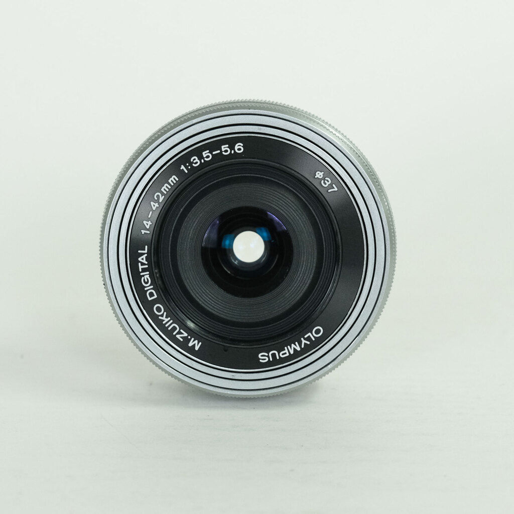 OLYMPUS M.ZUIKO DIGITAL ED 14-42mm F3.5-5.6 EZ シルバー