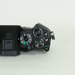 OLYMPUS OM-D E-M5 Mark III