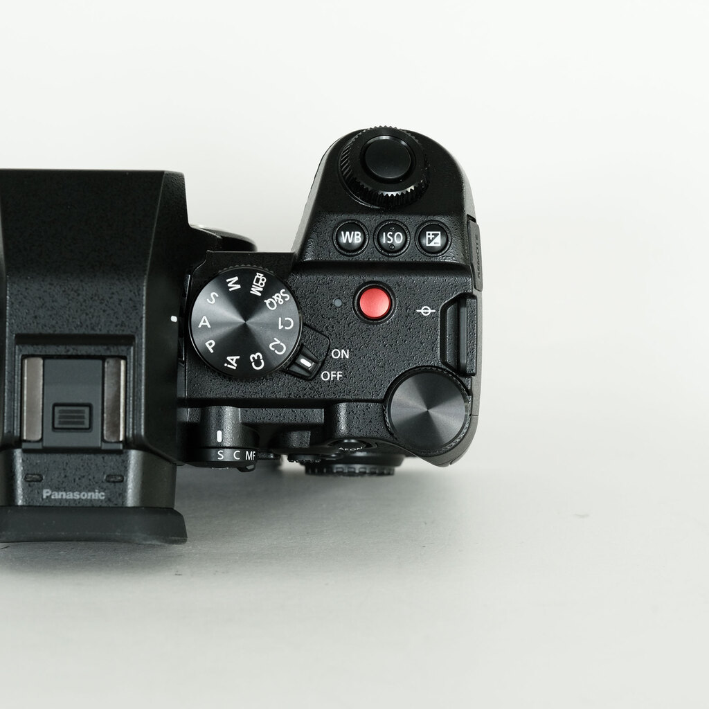 Panasonic LUMIX S5II DC-S5M2