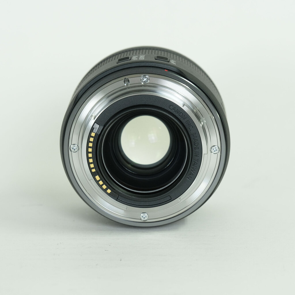 Canon RF35mm F1.8 MACRO IS STM
