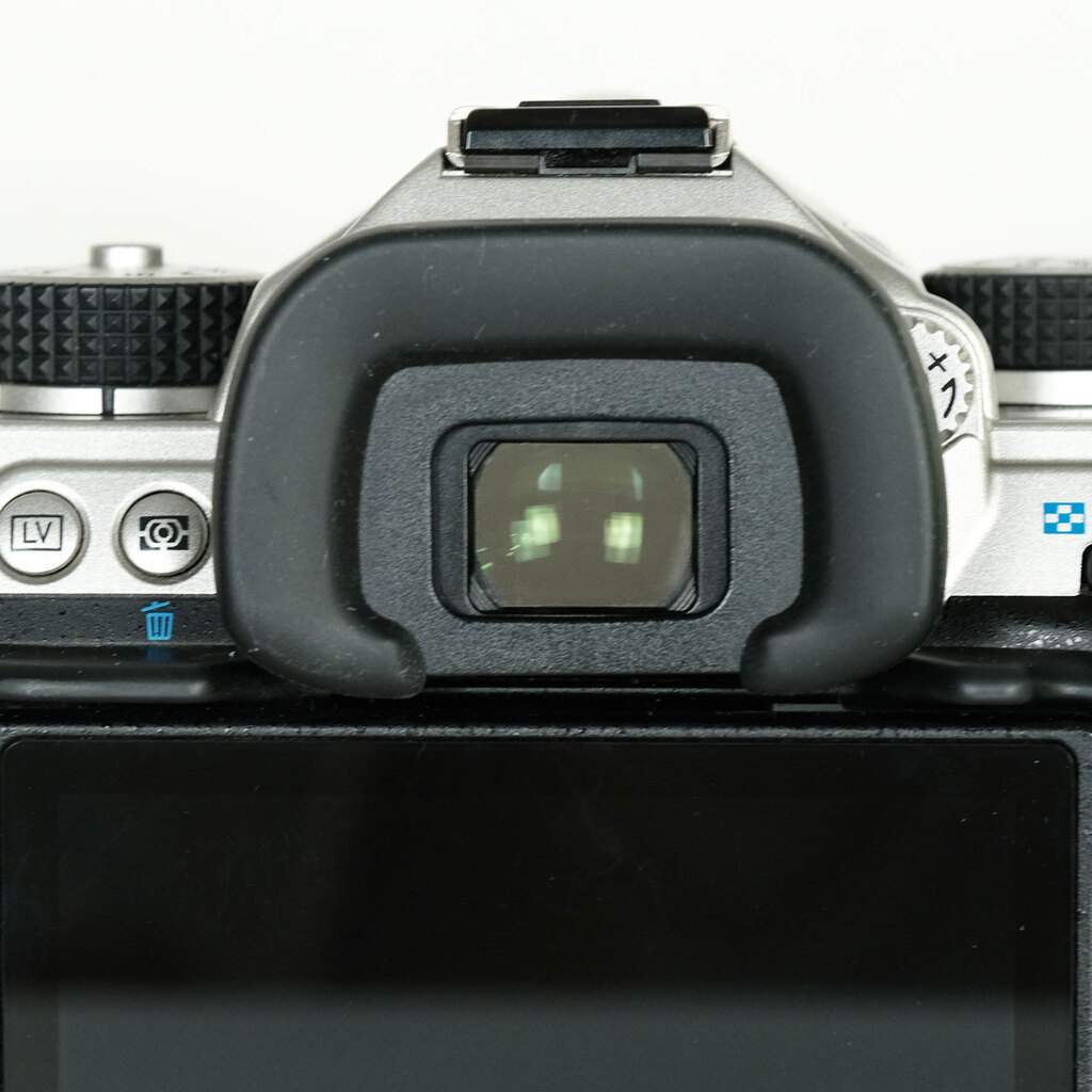 PENTAX K-1 Limited Silver〔バッテリーグリップ D-BG6 /バッテリー×2 / メタルホットシュー付属〕