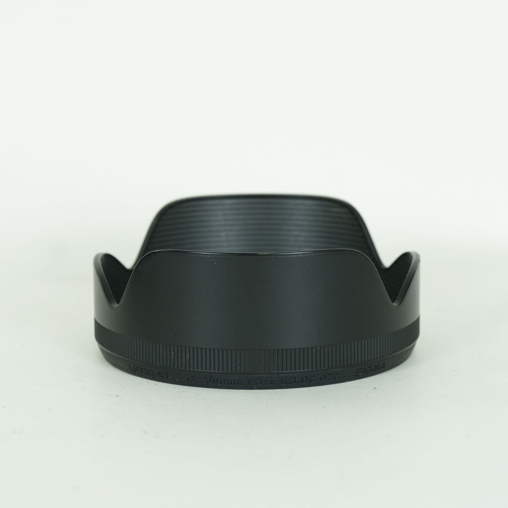 SIGMA 18-300mm F3.5-6.3 DC MACRO OS HSM｜Contemporary [キヤノンEF用]