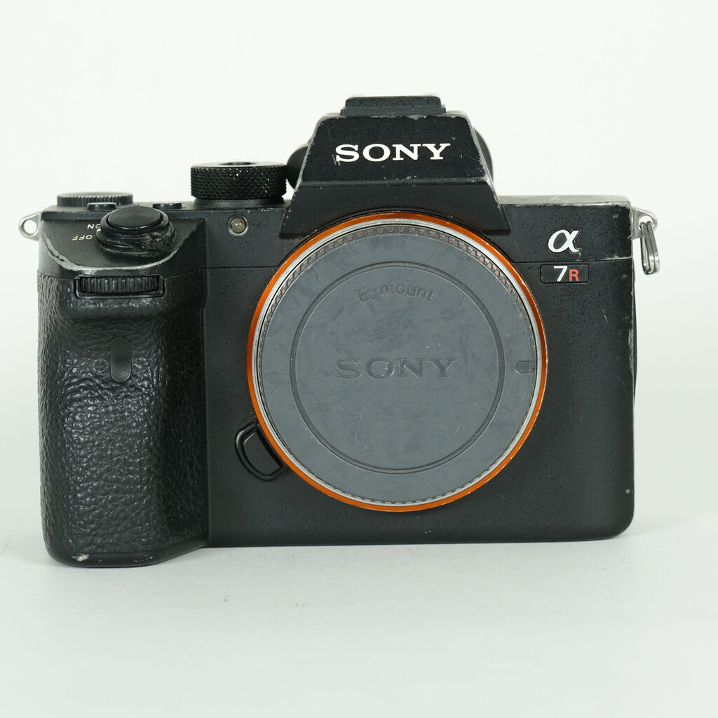 SONY α7R III(ILCE-7RM3) SONY α7R III(ILCE-7RM3)