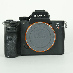 SONY α7R III(ILCE-7RM3) SONY α7R III(ILCE-7RM3)