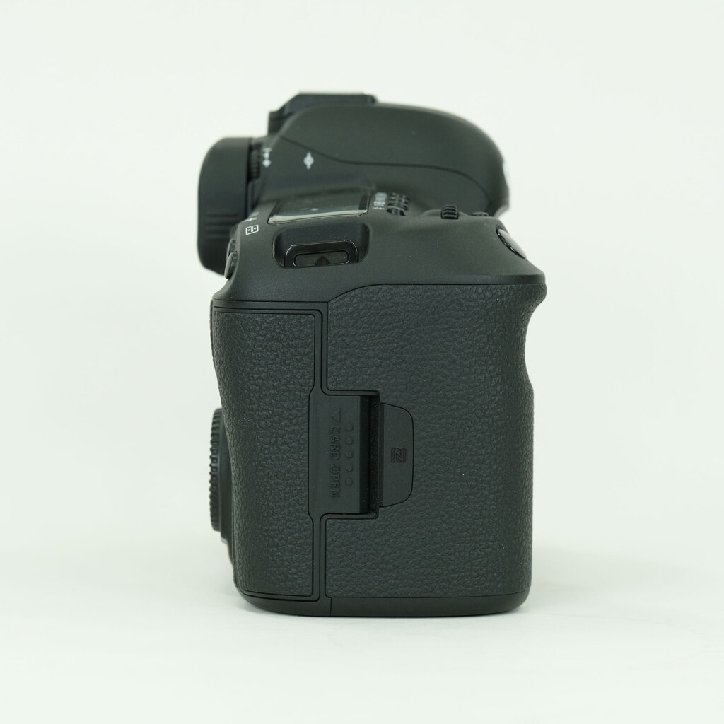 Canon EOS 5D Mark IV Canon EOS 5D Mark IV