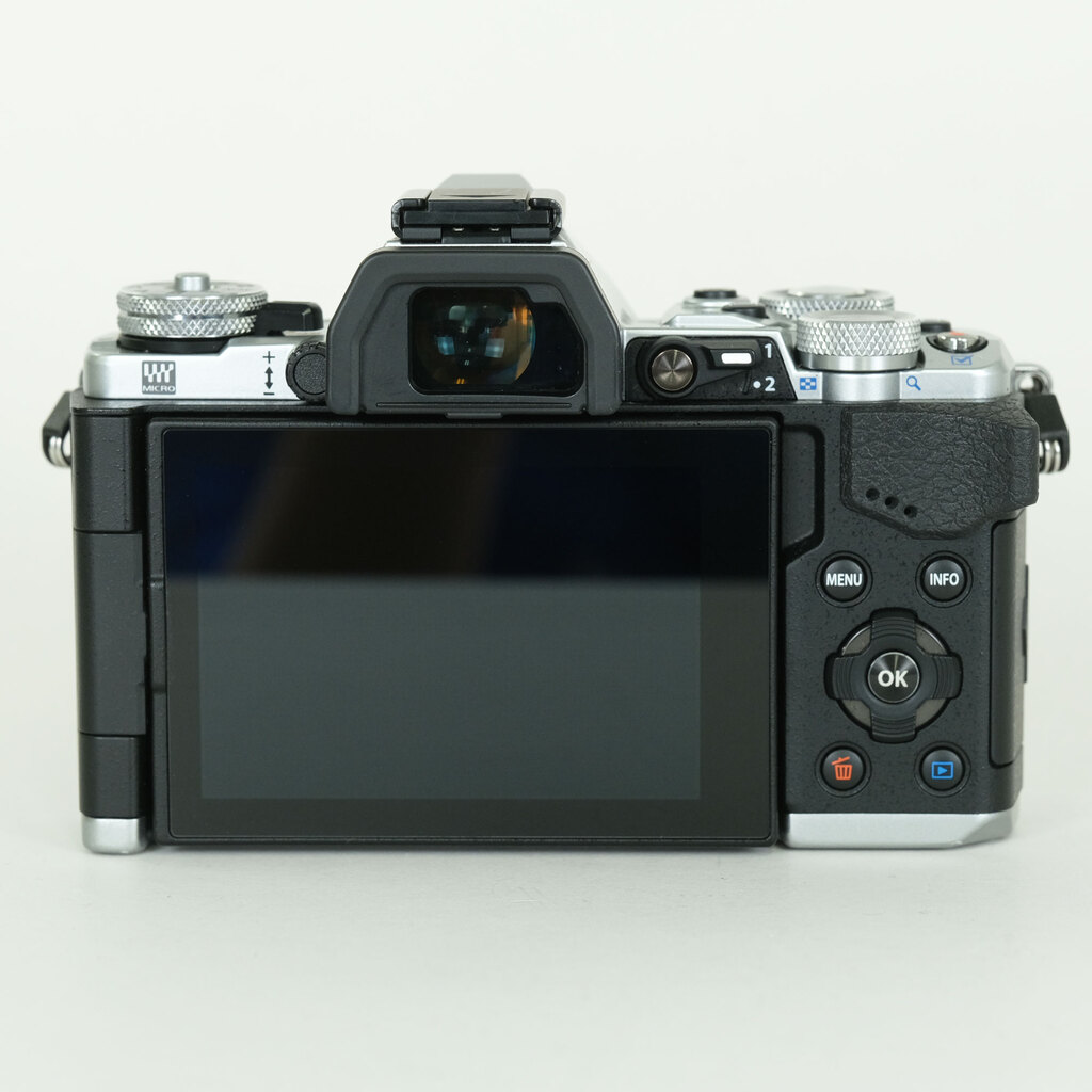 OLYMPUS OM-D E-M5 Mark II OLYMPUS OM-D E-M5 Mark II