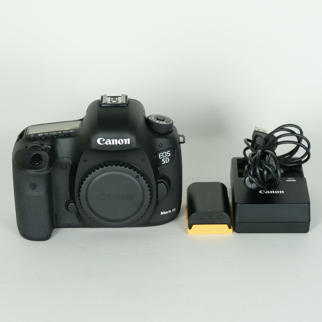 Canon EOS 5D Mark IIIの出品 | ONE SCENE（ワンシーン）