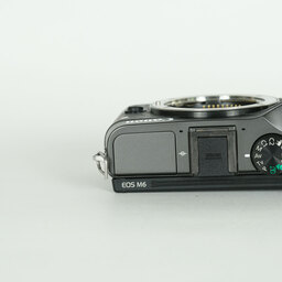 Canon EOS M6 Canon EOS M6