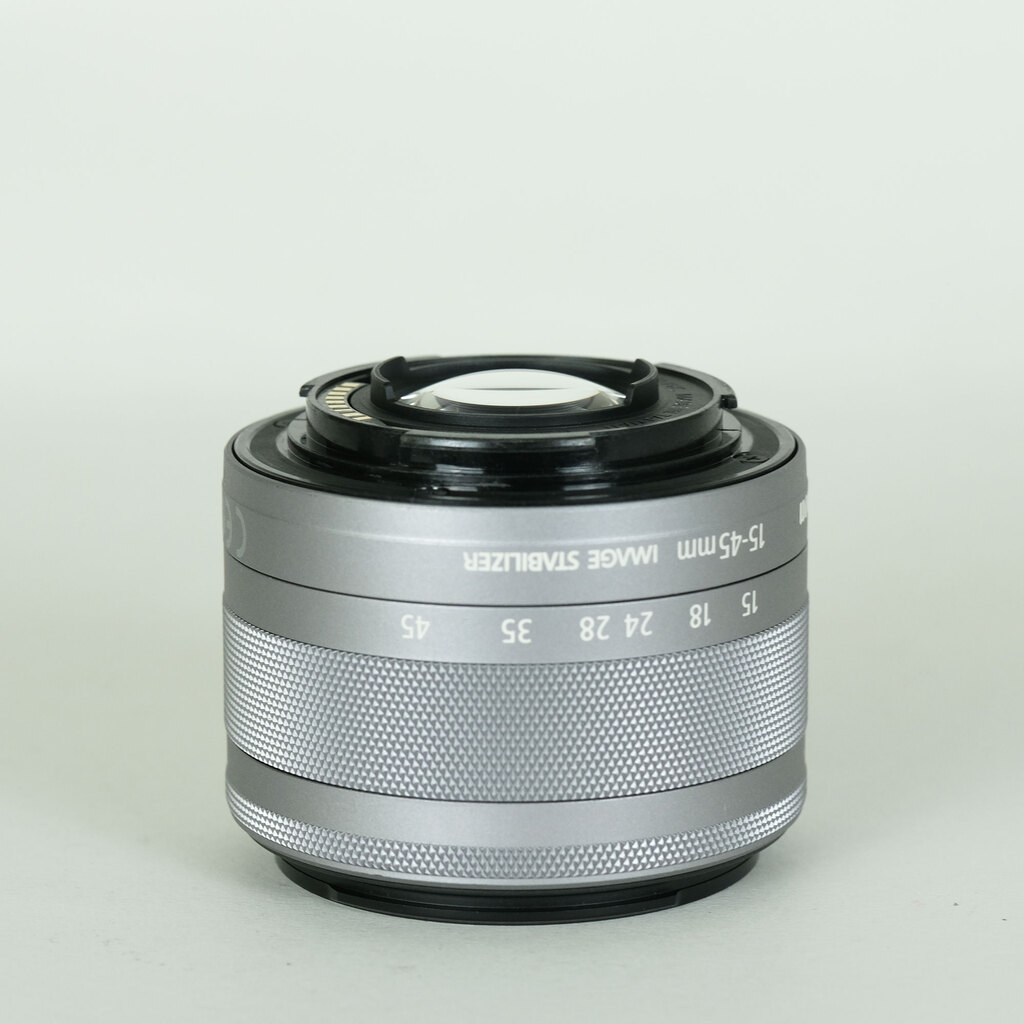 Canon EF-M15-45mm F3.5-6.3 IS STM