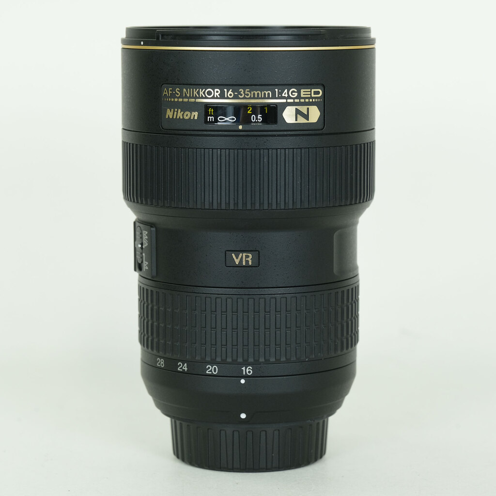 Nikon AF-S NIKKOR 16-35mm F4 G ED VR