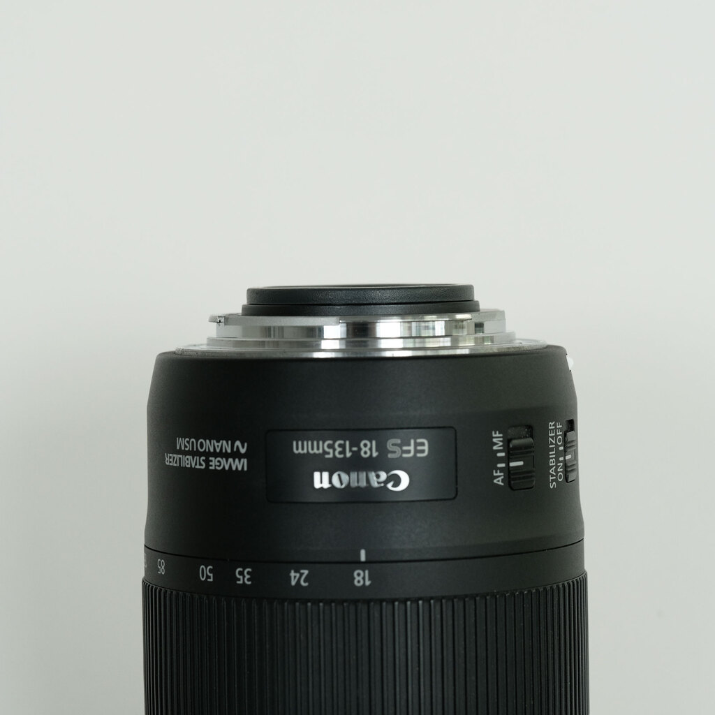 Canon EF-S18-135mm F3.5-5.6 IS USM