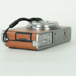 FUJIFILM XF1 ブラウン FUJIFILM XF1 ブラウン