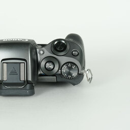 Canon EOS M5