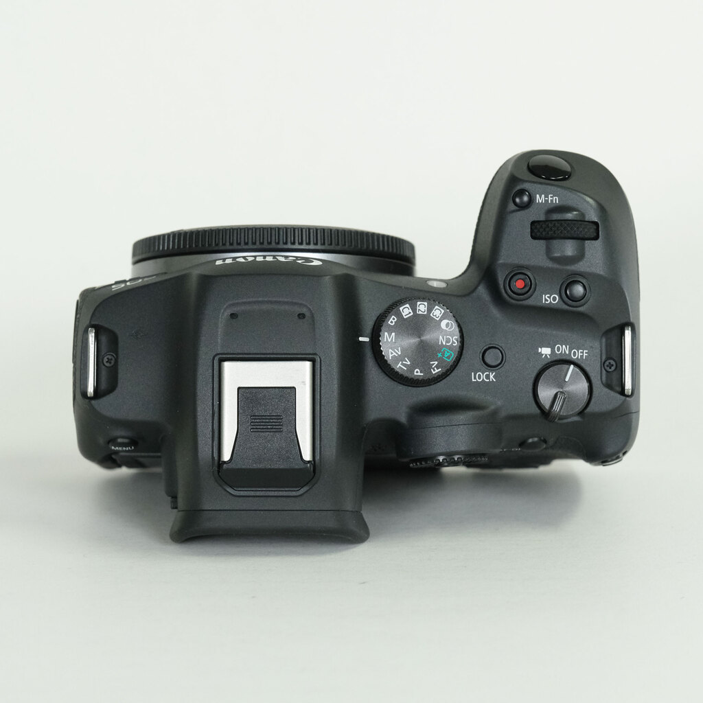 Canon EOS R7 Canon EOS R7