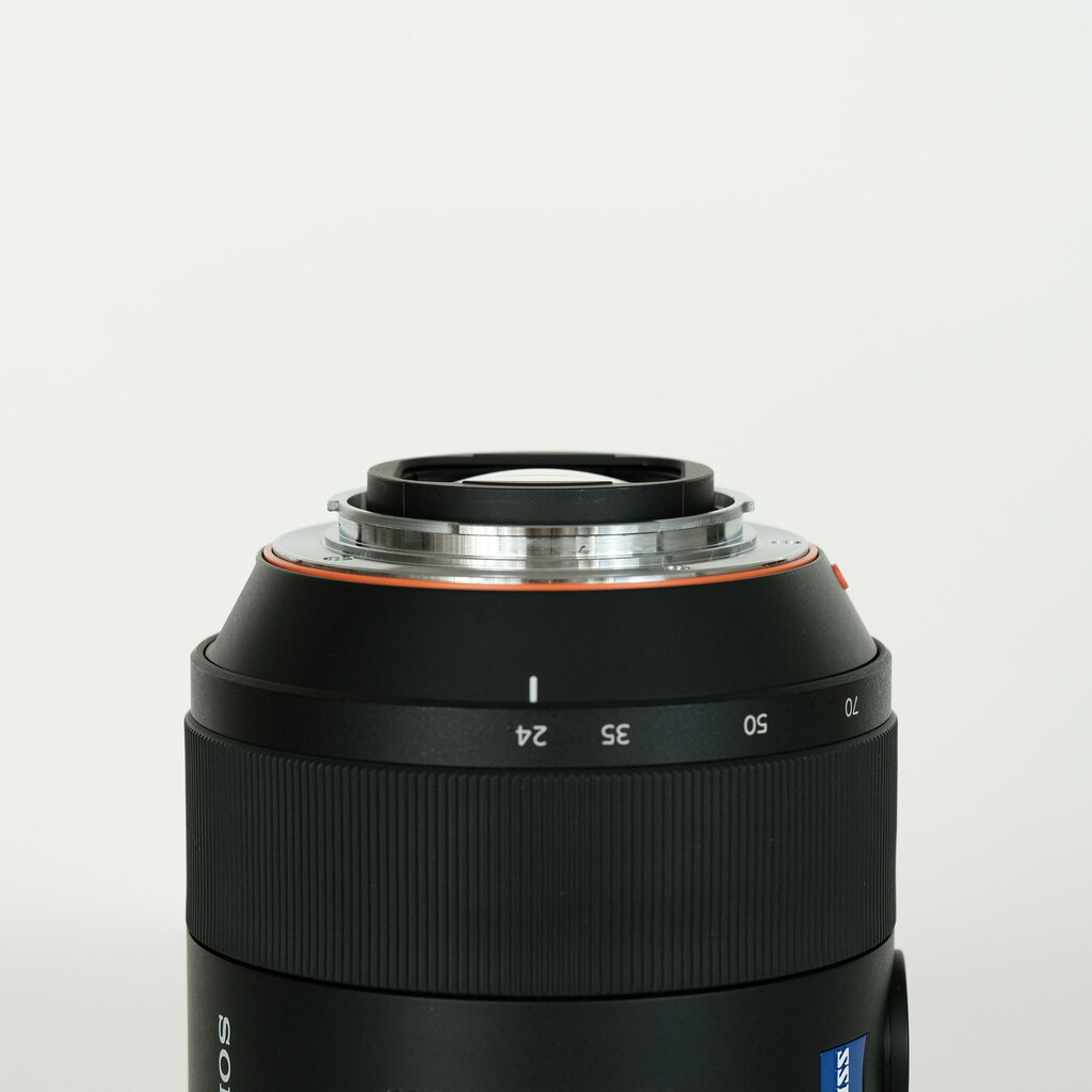 SONY Vario-Sonnar T* 24-70mm F2.8 ZA SSM SAL2470Z