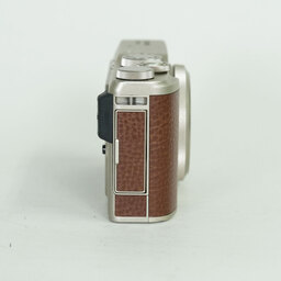 FUJIFILM XF10 シャンパンゴールド