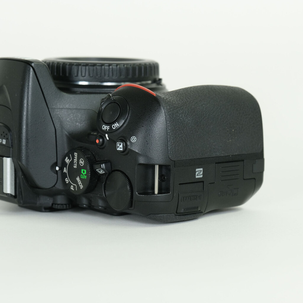 Nikon D5600