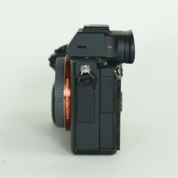 SONY α7 III（ILCE-7M3）