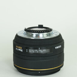 SIGMA 30mm F1.4EX DC HSM (ニコンF用) SIGMA 30mm F1.4EX DC HSM (ニコンF用)