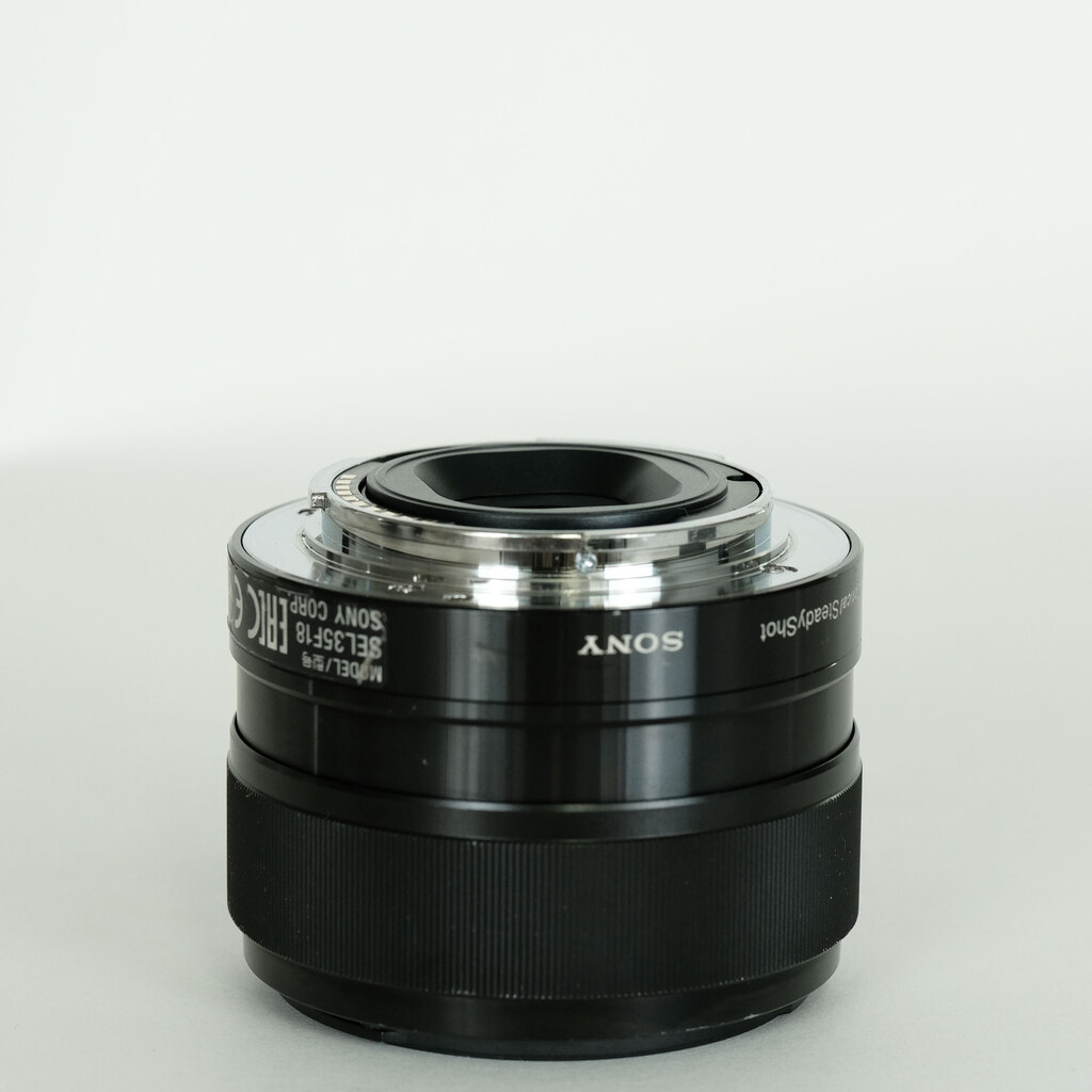 SONY E 35mm F1.8 OSS SEL35F18