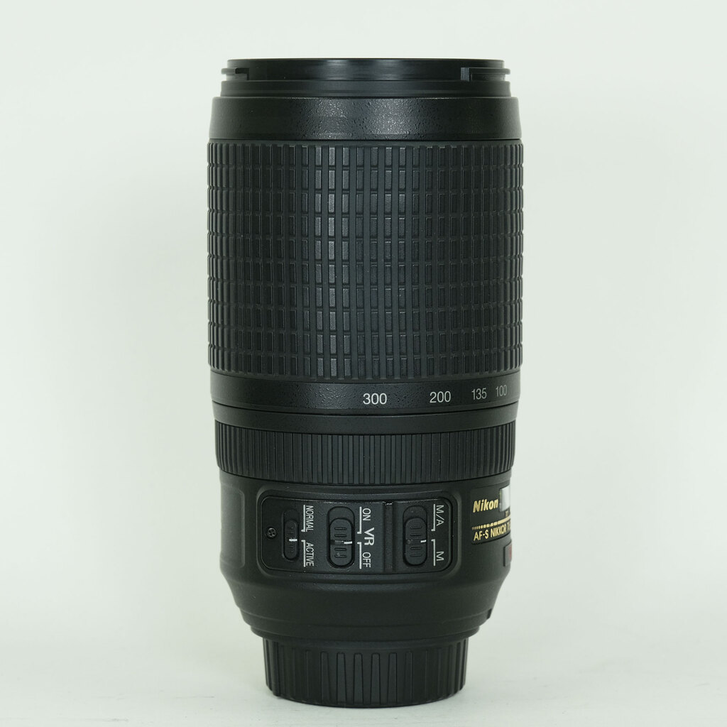 Nikon AF-S VR Zoom-Nikkor 70-300mm F4.5-5.6G IF-ED