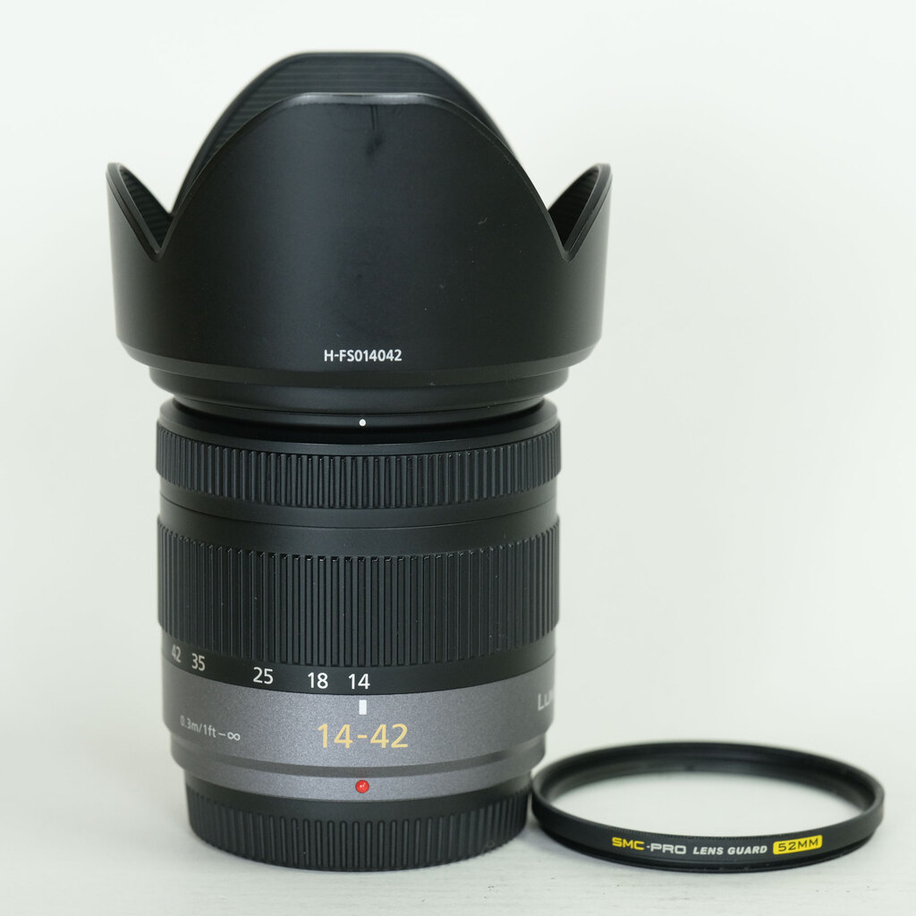 Panasonic LUMIX G 14-42mm F3.5-5.6 ASPH. MEGA O.I.S. H-FS014042