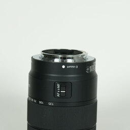 SONY E 18-135mm F3.5-5.6 OSS SEL18135