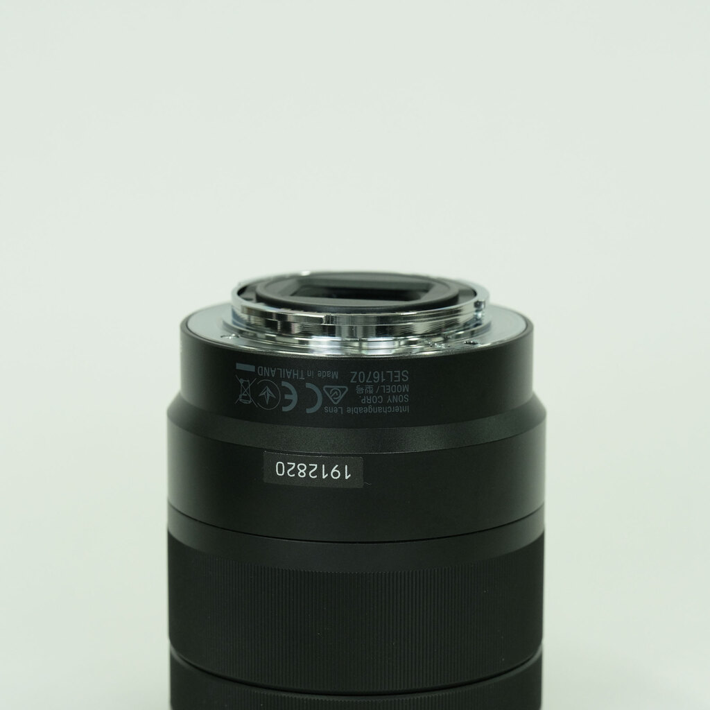 SONY Vario-Tessar T* E 16-70mm F4 ZA OSS SEL1670Z SONY Vario-Tessar T* E 16-70mm F4 ZA OSS SEL1670Z