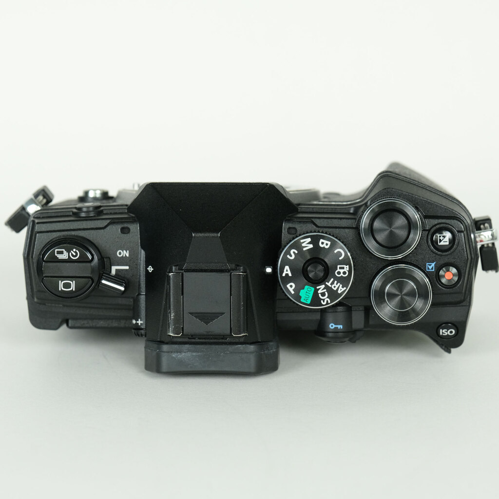 OM SYSTEM OM-5