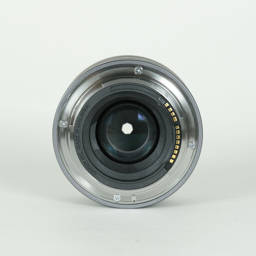 Canon RF50mm F1.8 STMの出品 | ONE SCENE（ワンシーン）