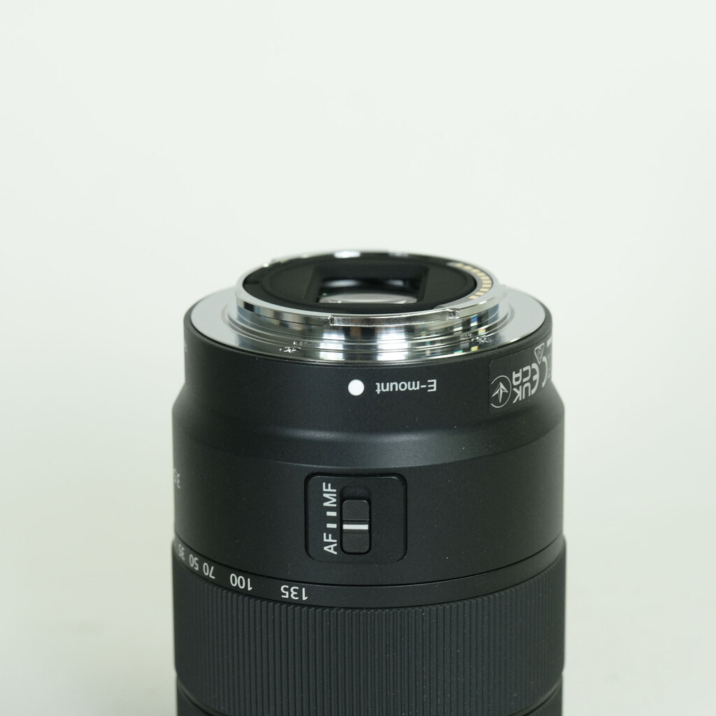 SONY E 18-135mm F3.5-5.6 OSS SEL18135