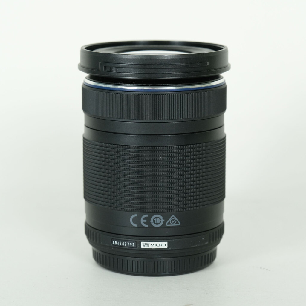 OLYMPUS M.ZUIKO DIGITAL ED 40-150mm F4.0-5.6 R [�u���b�N]