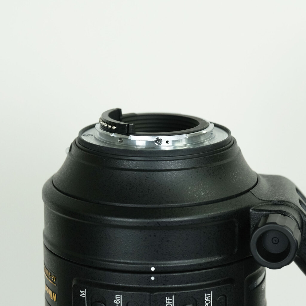 Nikon AF-S NIKKOR 200-500mm f/5.6E ED VR Nikon AF-S NIKKOR 200-500mm f/5.6E ED VR