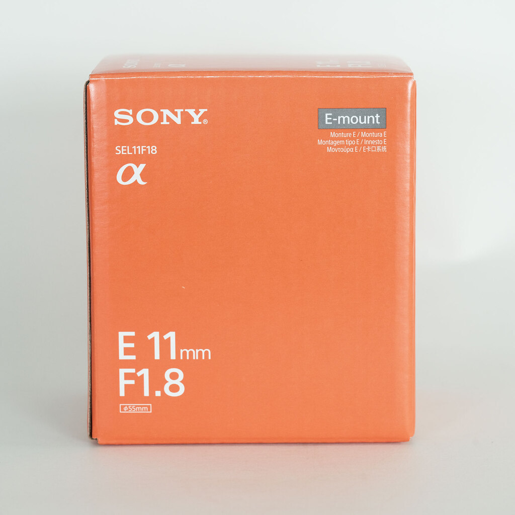 SONY E 11mm F1.8 SEL11F18
