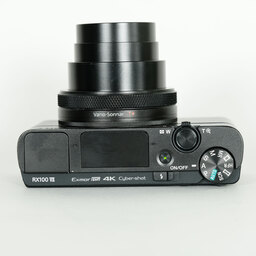 SONY Cyber-shot DSC-RX100M7