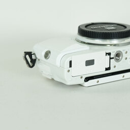 OLYMPUS PEN Lite E-PL6 ボディ ホワイト OLYMPUS PEN Lite E-PL6 ボディ ホワイト