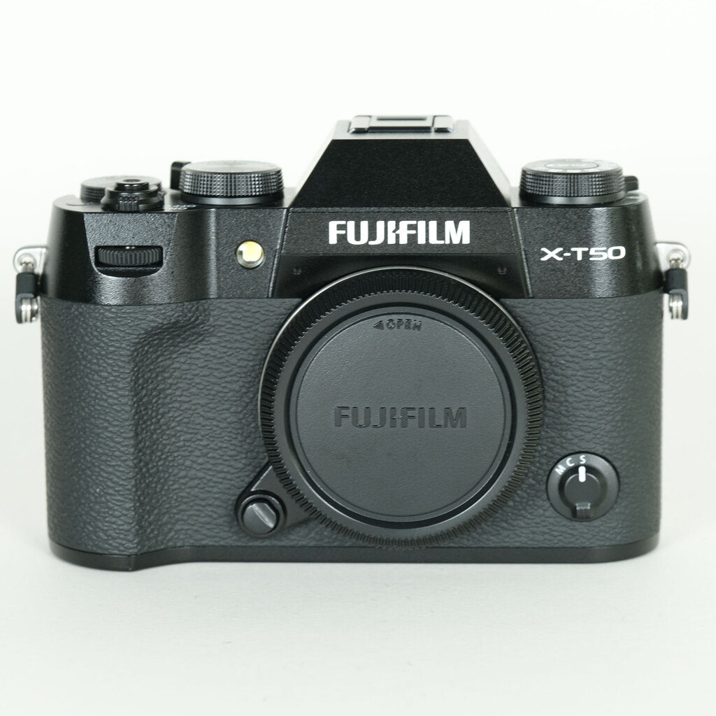 FUJIFILM X-T50