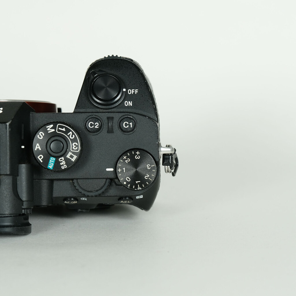 SONY α7R III(ILCE-7RM3) SONY α7R III(ILCE-7RM3)