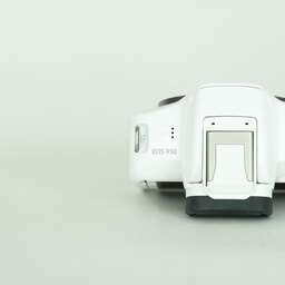 Canon EOS R50