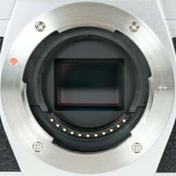 OLYMPUS OM-D E-M10 Mark IV