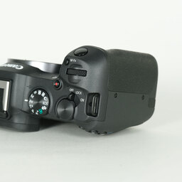 Canon EOS R8 Canon EOS R8