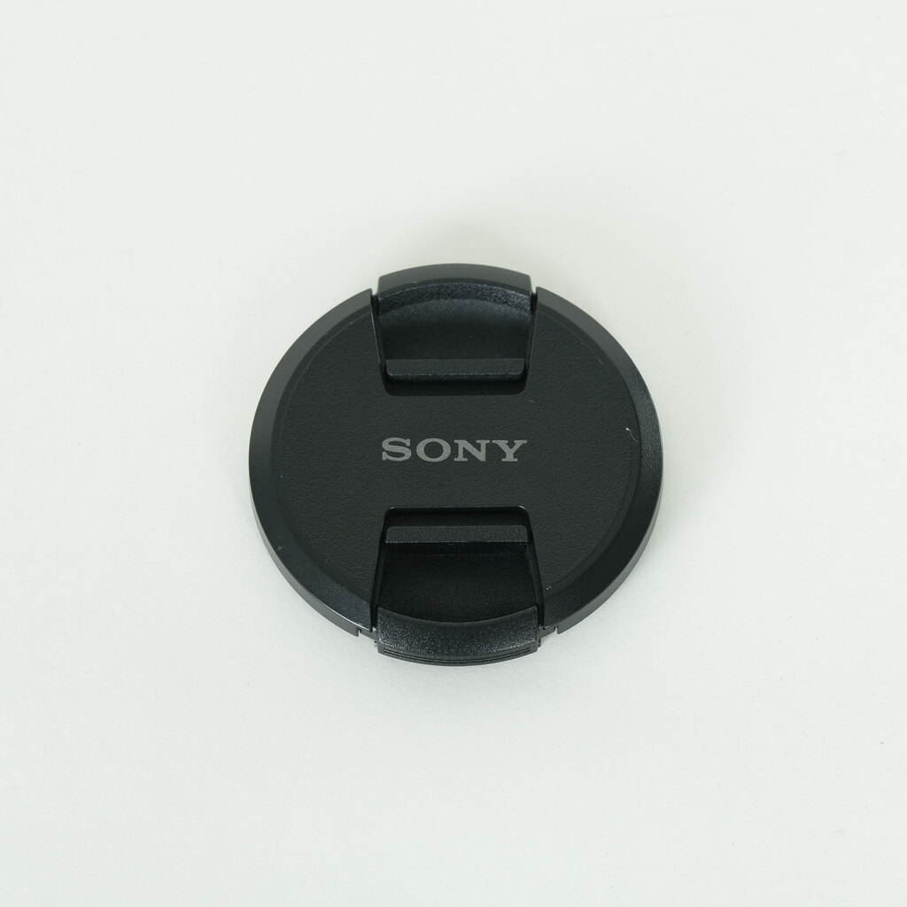 SONY E18-200mm F3.5-6.3 OSS SEL18200