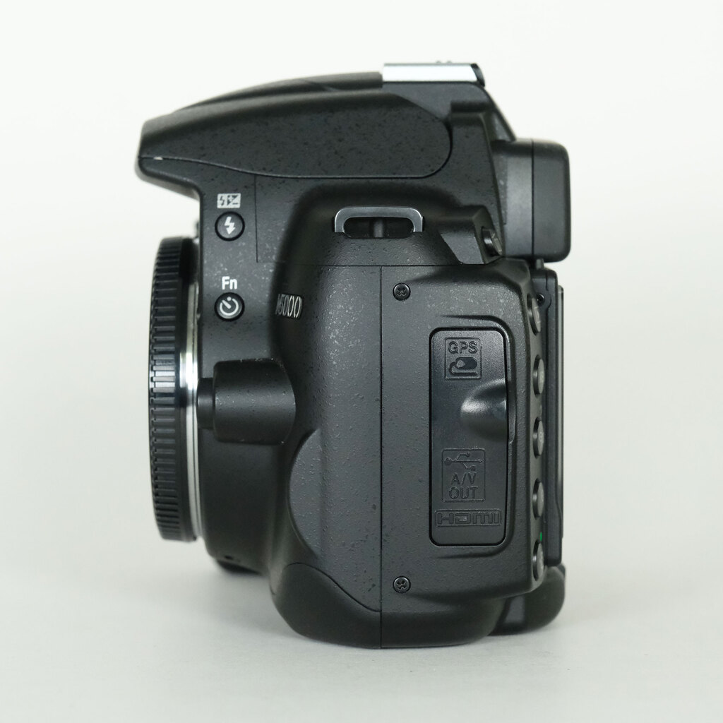 Nikon D5000 ボディ