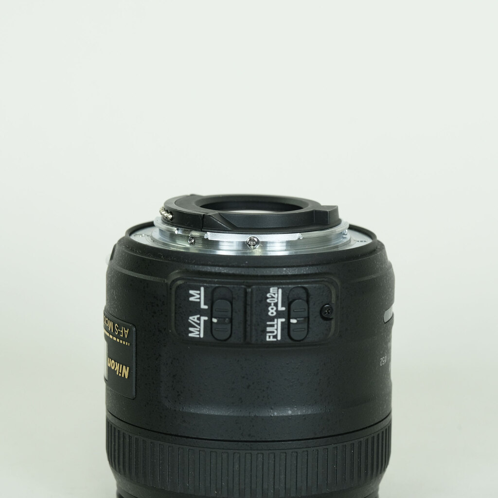 Nikon AF-S DX Micro NIKKOR 40mm f/2.8G