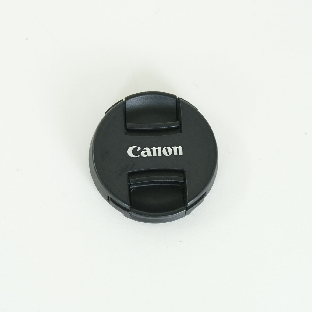 Canon EF-S35mm F2.8 マクロ IS STM