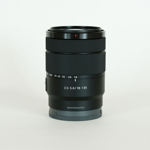 SONY E 18-135mm F3.5-5.6 OSS SEL18135