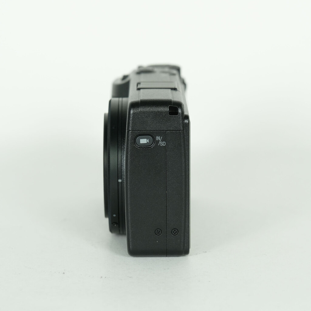 RICOH GR IV RICOH GR IV